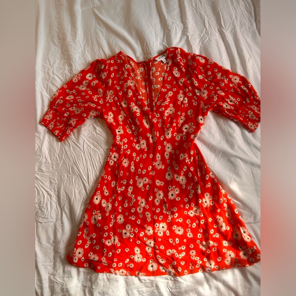 RIXO Red Daisy Floral Midi Dress Puff Sleeve Smocked Cuff Size 6